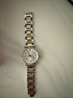 Fossil Women's ES4342 Carlie 35mm Silver Dial Stainless Steel Watch